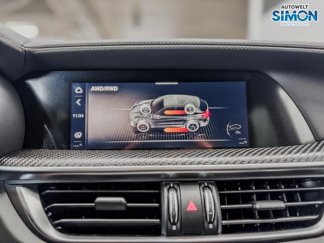 Alfa Romeo Stelvio QUADRIFOGLIO VERDE AKRAPOVIC Technologie-Paket 