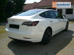 Tesla Model 3 Long Range AWD Allrad Dualmotor (366 KW/498 PS) W&auml;rmepumpe, Standheizung und K&uuml;hlung, Navi, 360&deg; Kamera, PDC vone u. hinten, 18 Zoll Alur&auml;der 
