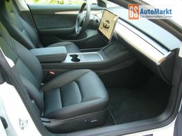Tesla Model 3 Long Range AWD Allrad Dualmotor (366 KW/498 PS) W&auml;rmepumpe, Standheizung und K&uuml;hlung, Navi, 360&deg; Kamera, PDC vone u. hinten, 18 Zoll Alur&auml;der 