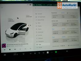 Tesla Model 3 Long Range AWD Allrad Dualmotor (366 KW/498 PS) W&auml;rmepumpe, Standheizung und K&uuml;hlung, Navi, 360&deg; Kamera, PDC vone u. hinten, 18 Zoll Alur&auml;der 