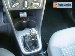 Volkswagen Polo V 1.2 TSI BMT 66KW Comfortline, Unfallfrei, Scheckheftgepflegt, KD Neu, T&uuml;v/AU bis 04/2028, Klima, Tempomat, Sitzheizung, Einparkhilfe vorne und hinten, 