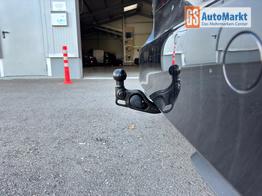 Volkswagen ID. BUZZ 210 kW LR Pro Bus Pro, 7-Sitze, AHK schwenkbar, ACC, Kamera, el. Heckklappe, LED Matrix, Sitz und Lenkradheizung, W&auml;rmepumpe 