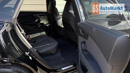 Audi RS Q8 performance 4.0l Quattro 640 PS VOLL*UPE 196TEUR* TOP 