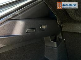 Volkswagen T-Roc R-Line 1.5 eTSI DSG Neues Modell*AHK*Matrix*19"*Android Auto*EasyOpen*SHZ*Kamera*ParkAsstPro*ACC*Keyless 