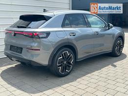 Volkswagen T-Roc R-Line 1.5 eTSI DSG Neues Modell*AHK*Matrix*19"*Android Auto*EasyOpen*SHZ*Kamera*ParkAsstPro*ACC*Keyless 