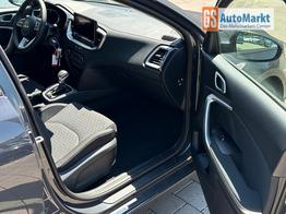Kia Ceed Silver 1.5 T-GDi, DCT Android Auto*Navi*WinterPak*Kamera*Klima*PDC hinten 