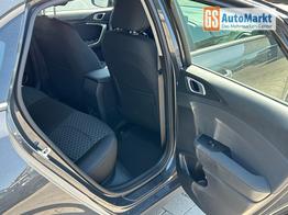 Kia Ceed Silver 1.5 T-GDi, DCT Android Auto*Navi*WinterPak*Kamera*Klima*PDC hinten 