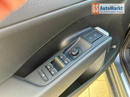 Volkswagen T-Roc R-Line 1.5 eTSI DSG Neues Modell*AHK*BlackStyle*Matrix*19"*Android Auto*EasyOpen*SHZ*Kamera*ParkAsstPro*ACC*Keyless 