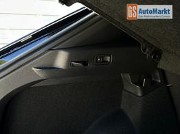 Volkswagen T-Roc R-Line 1.5 eTSI DSG Neues Modell*AHK*BlackStyle*Matrix*19"*Android Auto*EasyOpen*SHZ*Kamera*ParkAsstPro*ACC*Keyless 