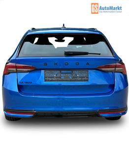 Skoda Octavia Combi Sportline KAMERA+SHZ+PDC+LED+SMARTLINK+17" ALU+KLIMA 