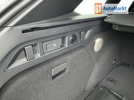 Volkswagen Passat Variant R-Line 4WD+DSG+ Navi+Head-UP+Matrix-LED+ACC 