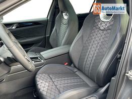 Volkswagen Passat Variant R-Line 4WD+PANO+AHK+HARMAN+NAVI+HUD+Matrix+ACC 