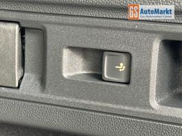 Volkswagen Passat Variant R-Line 4WD+PANO+AHK+HARMAN+NAVI+HUD+Matrix+ACC 