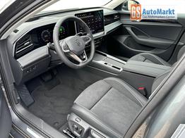 Volkswagen Passat Variant Elegance DSG+AHK+NAVI+MATRIX+MASSAGE+ACC+KAMERA 