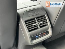Volkswagen Passat Variant Elegance DSG+AHK+NAVI+MATRIX+MASSAGE+ACC+KAMERA 