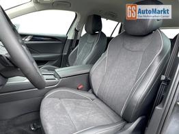 Volkswagen Passat Variant Elegance DSG+AHK+NAVI+MATRIX+MASSAGE+ACC+KAMERA 