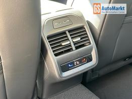 Volkswagen Passat Variant Elegance DSG+AHK+NAVI+MATRIX+MASSAGE+ACC+KAMERA 
