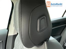 Volkswagen Passat Variant Business DSG+MASSAGE+NAVI+17" ALU+ACC+KAMERA+LED 