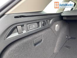 Volkswagen Passat Variant Business DSG+AHK+MASSAGE+NAVI+ACC+KAMERA+LED+17" ALU 