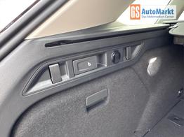 Volkswagen Passat Variant Business DSG+MASSAGE+NAVI+17" ALU+ACC+KAMERA+LED 