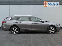 Volkswagen Passat Variant Business DSG+AHK+MASSAGE+NAVI+ACC+KAMERA+LED+17" ALU 