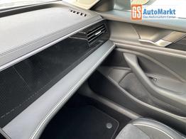 Volkswagen Passat Variant Business DSG+AHK+MASSAGE+NAVI+ACC+KAMERA+LED+17" ALU 