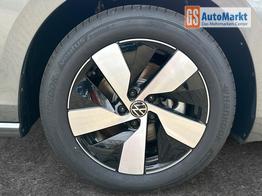 Volkswagen Passat Variant Business DSG+AHK+MASSAGE+NAVI+ACC+KAMERA+LED+17" ALU 