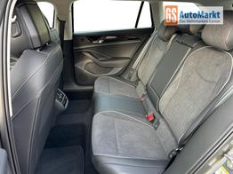 Volkswagen Passat Variant Business DSG+AHK+MASSAGE+NAVI+ACC+KAMERA+LED+17" ALU 