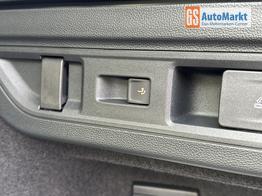 Volkswagen Passat Variant Business DSG+AHK+MASSAGE+NAVI+ACC+KAMERA+LED+17" ALU 