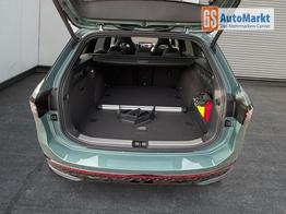 Volkswagen Passat Variant R-Line 4WD+BLACK+PANO+AHK+DCC+MATRIX+HARMAN 