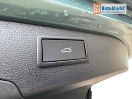 Volkswagen Passat Variant R-Line 4WD+BLACK+PANO+AHK+DCC+MATRIX+HARMAN 