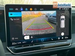 Volkswagen Passat Variant Business DSG+MASSAGE+NAVI+17" ALU+ACC+KAMERA+LED 