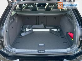 Volkswagen Passat Variant R-Line 4WD+PANO+AHK+HARMAN+NAVI+HUD+Matrix+ACC 