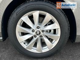 Skoda Superb Combi Selection AHK+NAVI+EL.HECKKL.+SHZ+KAMERA+LED 
