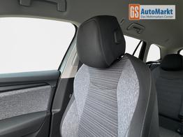 Skoda Superb Combi Selection AHK+NAVI+EL.HECKKL.+SHZ+KAMERA+LED 