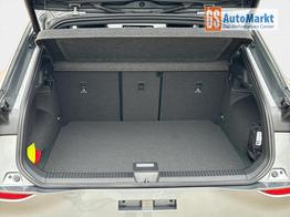 Volkswagen T-Roc R-Line ACC+KAMERA+eHK+SHZ+18"LM+LED PLUS 