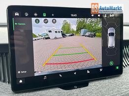 Skoda Superb Combi Selection DSG+NAVI+AHK+EL.HECKKL.+KESSY+SHZ 