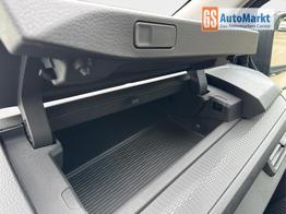 Volkswagen T7 Caravelle Basis LR 8-Sitzer+AHK+LED+KAM+PDC+SHZ+ALU+GJR 