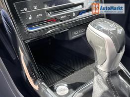 Volkswagen T-Cross R-Line Limited AHK+NAVI+MATRIX+SHZ+ACC+KAMERA+18'' ALU 