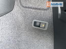 Skoda Karoq Selection AHK+el.HECKKLAPPE+KAMERA+PDC+ACC 