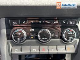 Skoda Karoq Selection AHK+el.HECKKLAPPE+KAMERA+PDC+ACC 