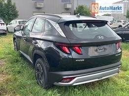 Hyundai TUCSON Style NAVI+KAMERA+SHZ+LED+TEMPOMAT+17" ALU+PDC 