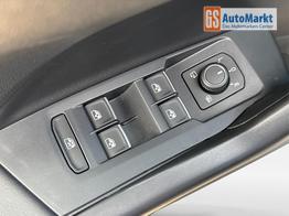 Volkswagen T-Cross R-Line MATRIX+SHZ+KAMERA+ACC+18'' ALU+KESSY+APP 