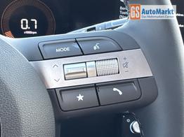 Hyundai TUCSON Style NAVI+KAMERA+SHZ+LED+TEMPOMAT+17" ALU+PDC 