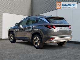 Hyundai TUCSON Style NAVI+KAMERA+SHZ+LED+TEMPOMAT+17" ALU+PDC 