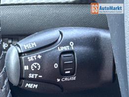 Peugeot 208 Style MAN6+SHZ+LED+PDC+TEMPOMAT 
