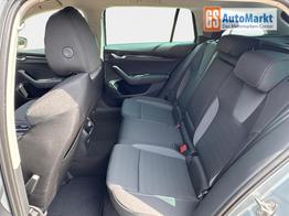 Skoda Octavia Combi Selection ACC+AHK+eHK+KAM+PDC+LED+17" ALU+SHZ 