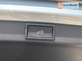 Skoda Octavia Combi Selection ACC+AHK+eHK+KAM+PDC+LED+17" ALU+SHZ 