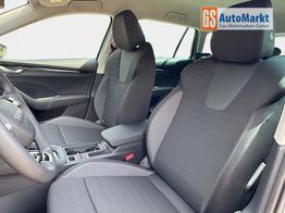 Skoda Octavia Combi Selection ACC+AHK+eHK+KAM+PDC+LED+17" ALU+SHZ 