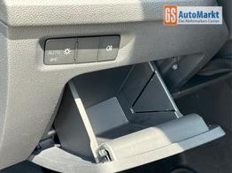 Skoda Octavia Combi Selection ACC+AHK+eHK+KAM+PDC+LED+17" ALU+SHZ 